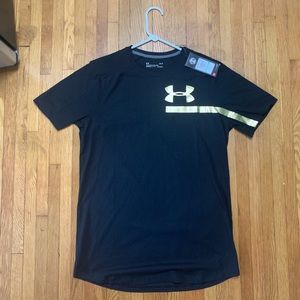 NWT Mens Under Armour Black x Gold Athletic Tee